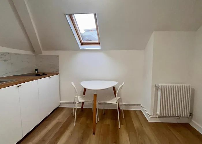 Europole 2 Gare De & Centre