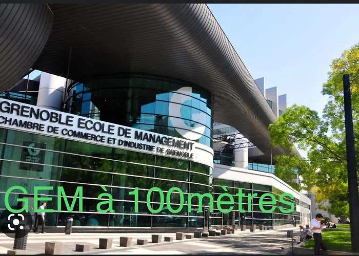 Europole 2 Gare De & Centre *