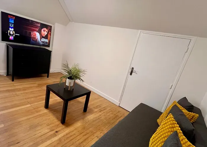 Europole 2 Gare De & Centre