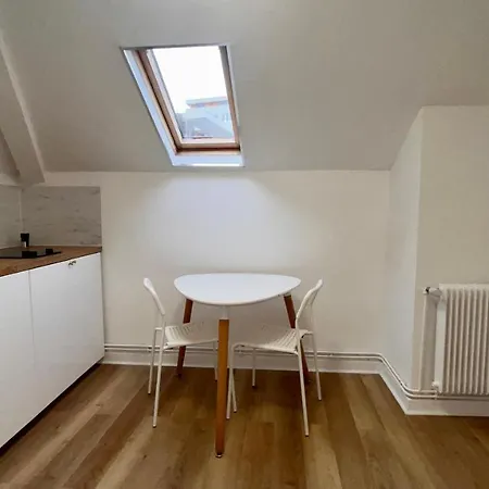 Europole 2 Gare De & Centre