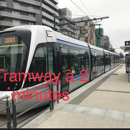 Europole 2 Gare De & Centre Γκρενόμπλ