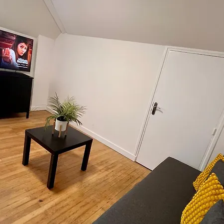 Europole 2 Gare De & Centre