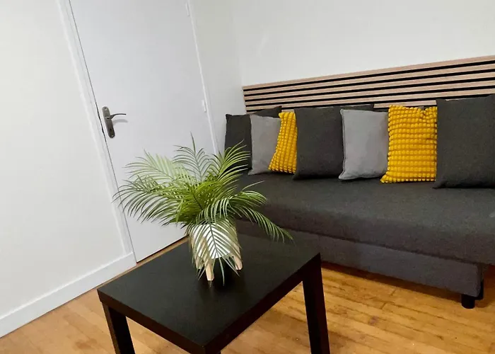 Europole 2 Gare De & Centre